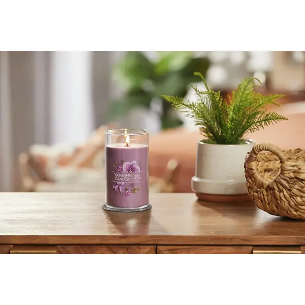 Yankee Candle Wild Orchid Signature Medium Pillar Candle