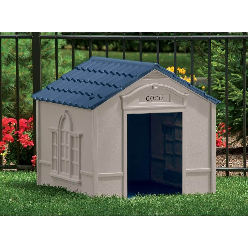 33 in. W x 38.5 in. D x 32 in. H Dog House DH350