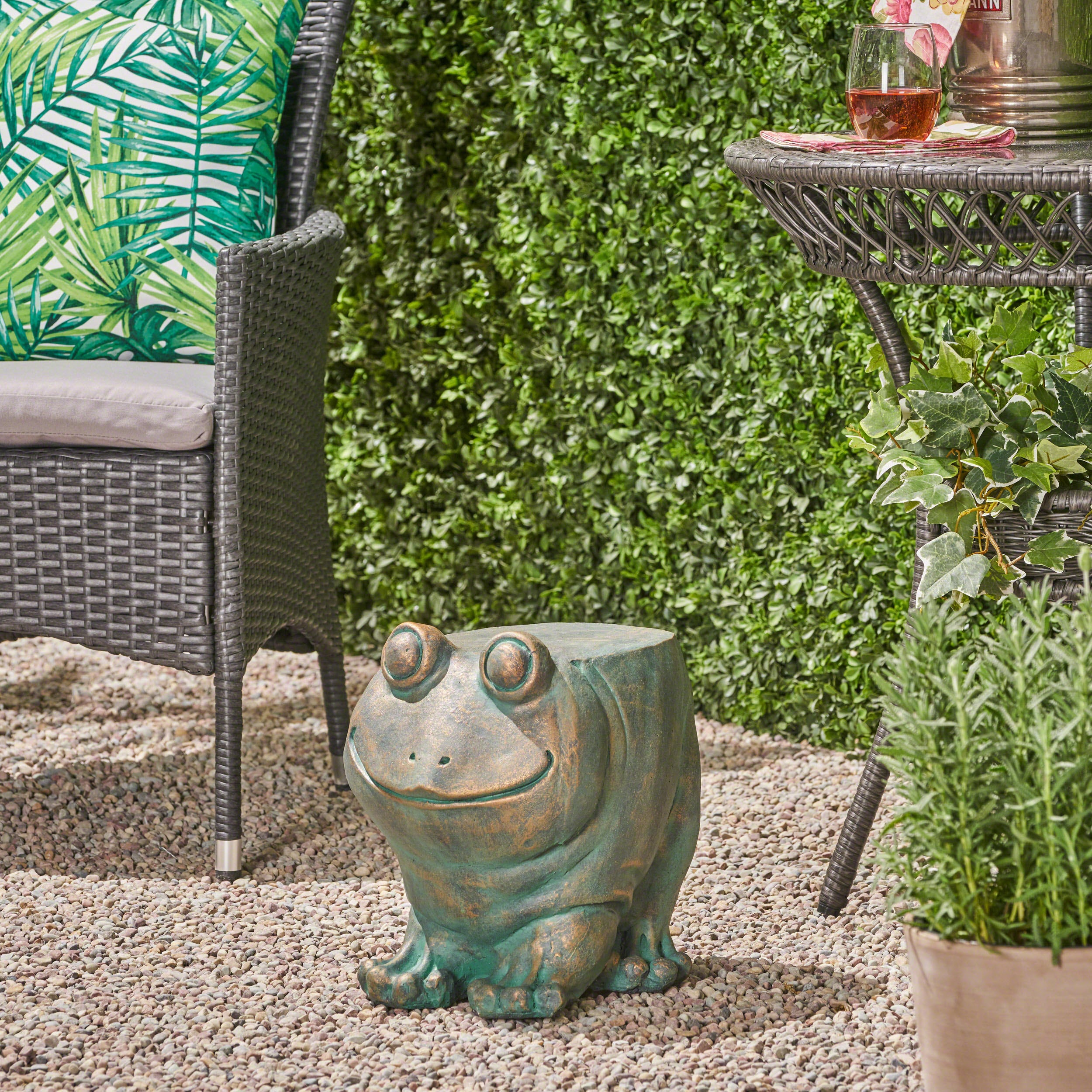 Dawn Frog Garden Stool