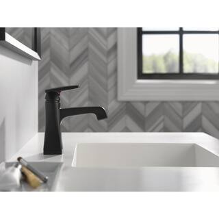 Delta Ashlyn Single Hole Single-Handle Bathroom Faucet in Matte Black 564-BLMPU-DST