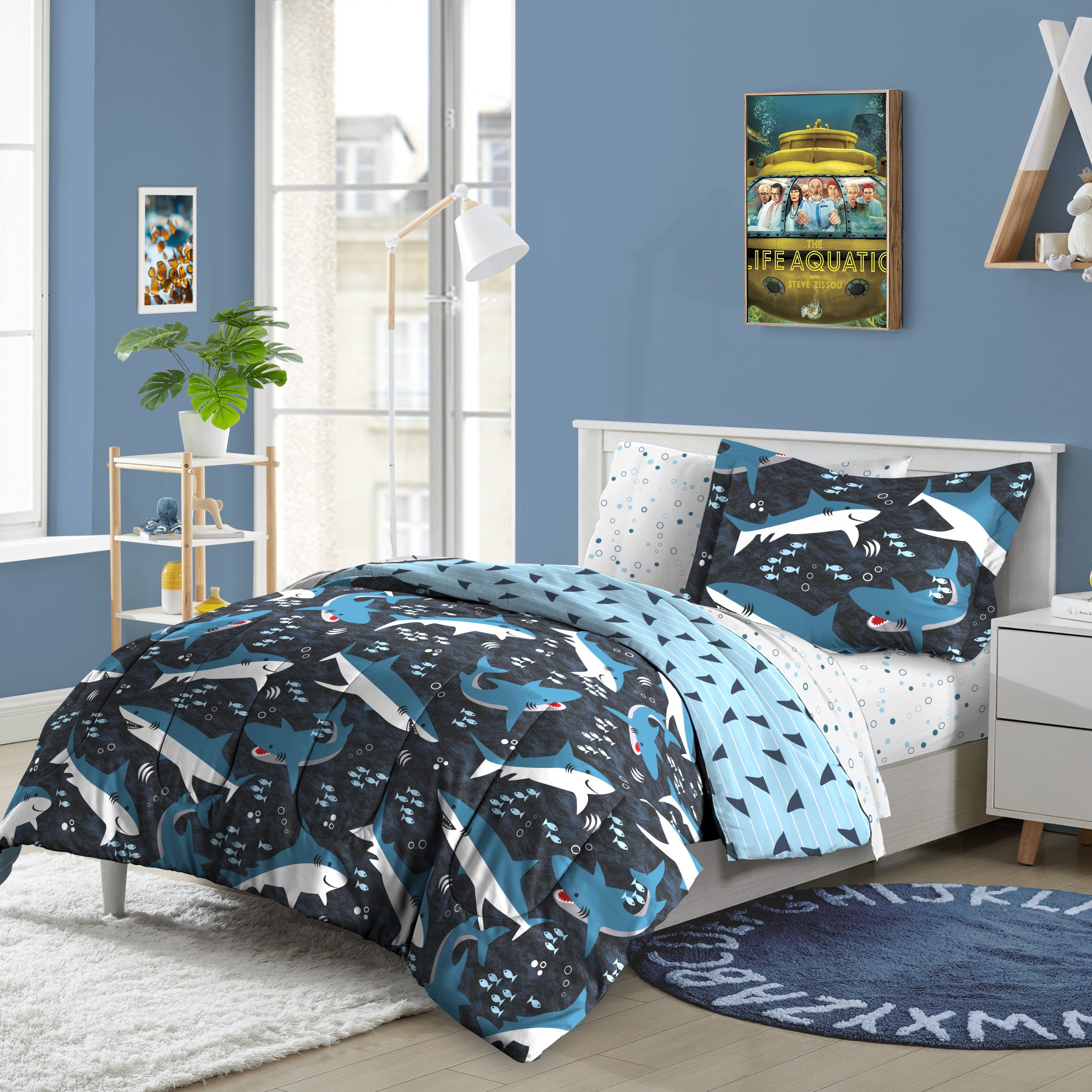 Dream Factory Sharks Twin 5 Piece Comforter Set， Polyester， Microfiber， Blue