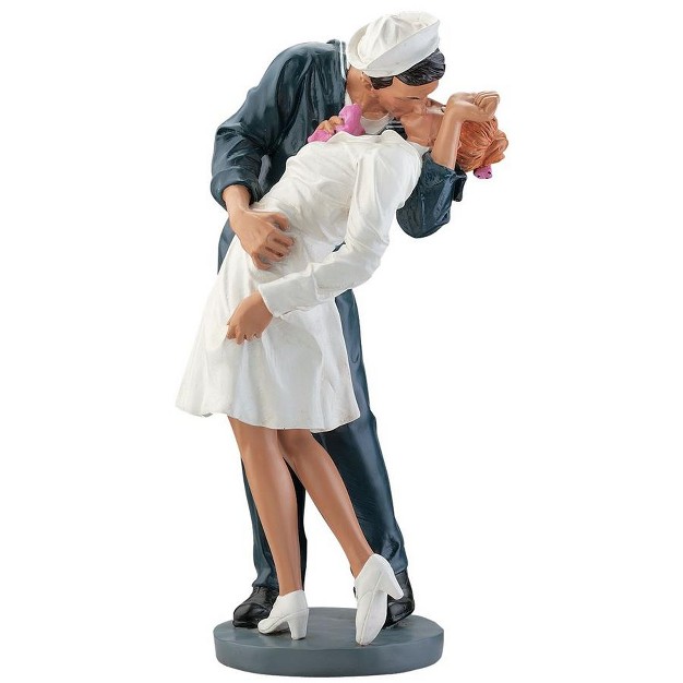 Design Toscano Inspired By The Moment Wwii Lovers Statue Large