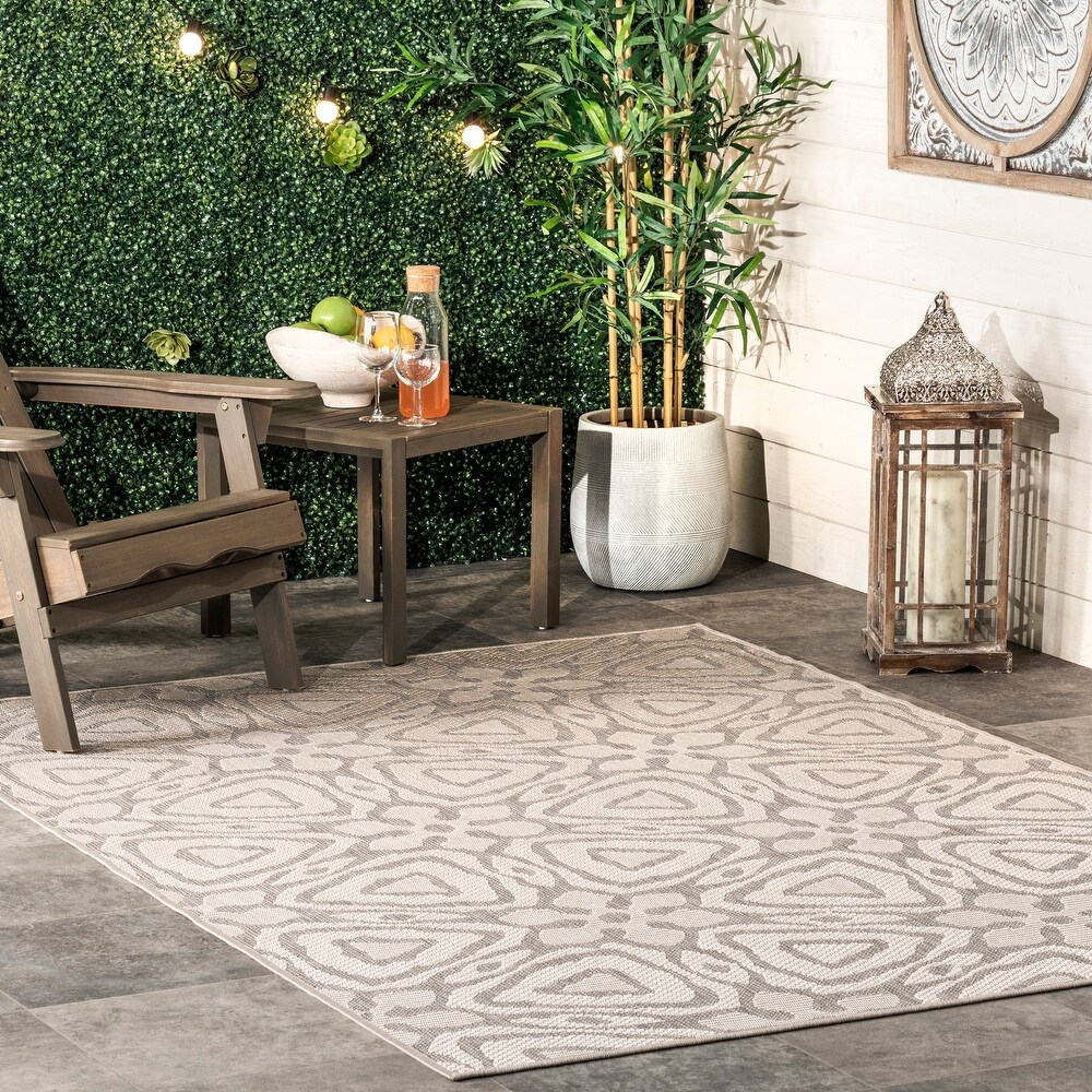 Brooklyn Rug Co Dakota Geometric Indoor/Outdoor Area Rug