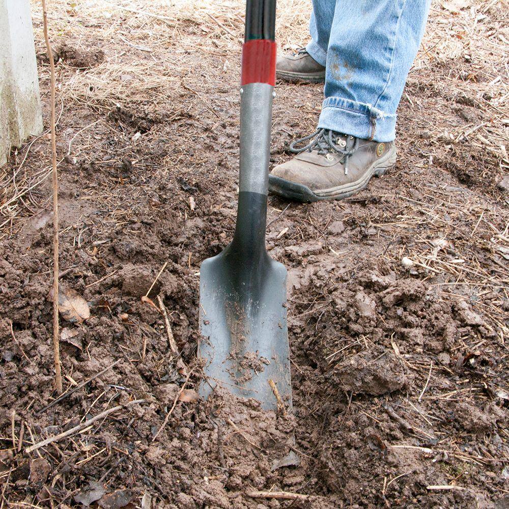 Razor-Back 10 in. Fiberglass Handle Trenching Shovel 47138