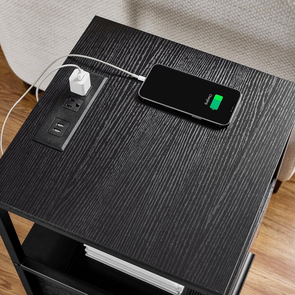 VECELO Mid Century Modern Nightstand with Charging Station USB Port