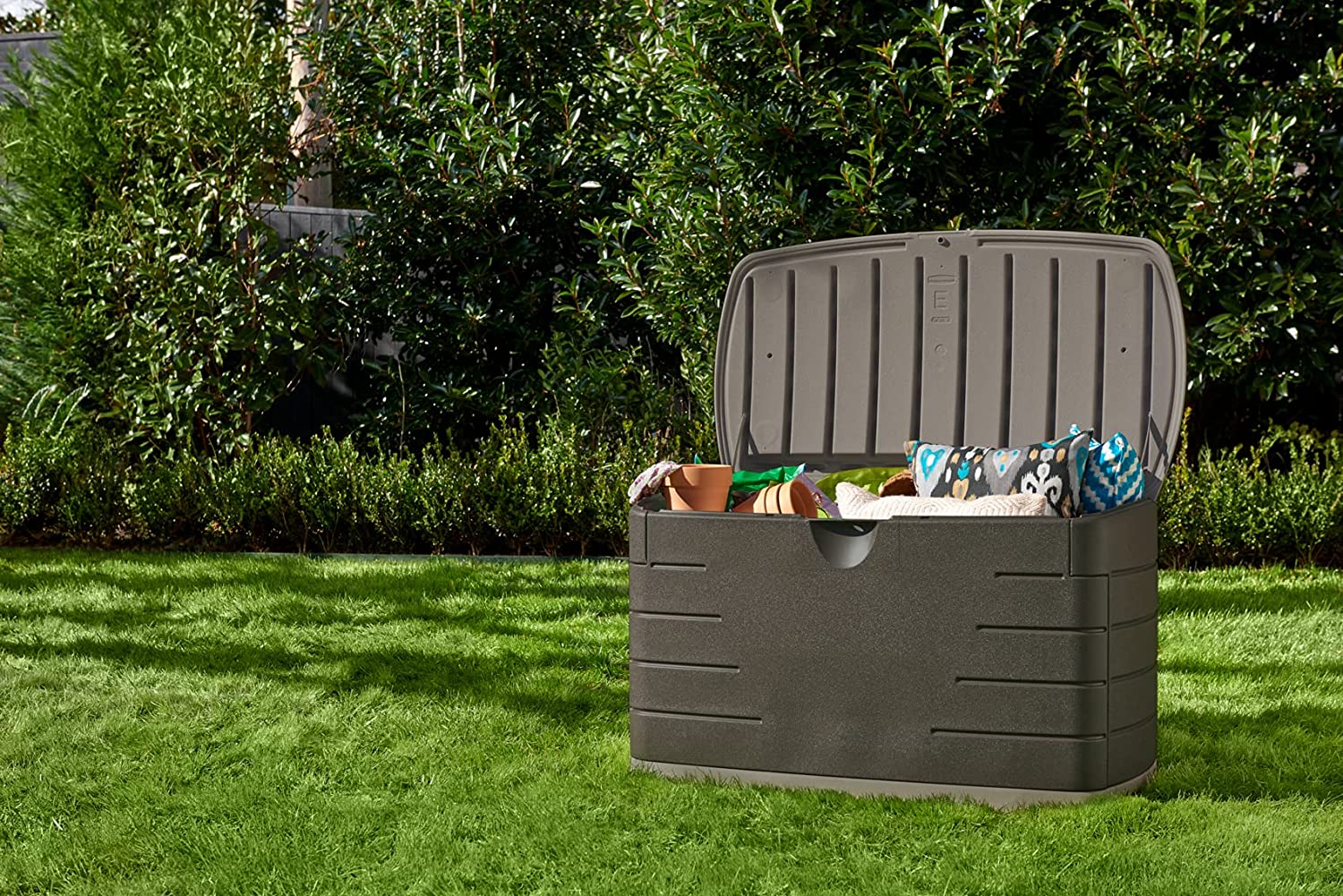 Rubbermaid Medium Resin Weather Resistant Outdoor Storage Deck Box  72.6 Gal.  Putty/Canteen Brown  for Garden/Backyard/Home/Pool