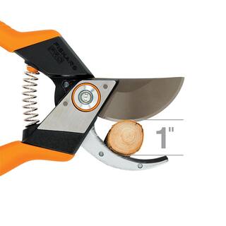 Fiskars Pro 1 in. Cut Capacity Steel High Carbon Blade with SoftGrip Handle Hand Pruning Shears 394951-1002