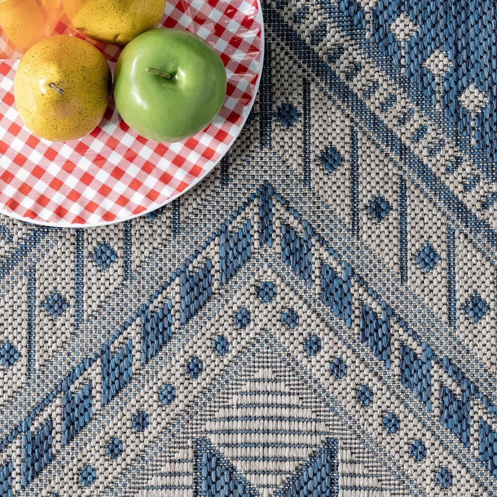 Brooklyn Rug Co Landry Aztec Indoor/Outdoor Area Rug