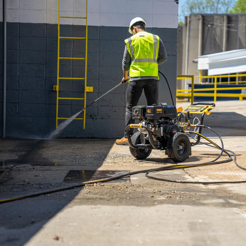 Dewalt DH4240B 4200 PSI at 4.0 GPM HONDA with AAA Triplex Plunger Pump Cold Water Professional Gas Pressure Washer ;