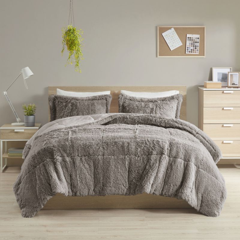 Intelligent Design Malea Shaggy Faux Fur Comforter Set