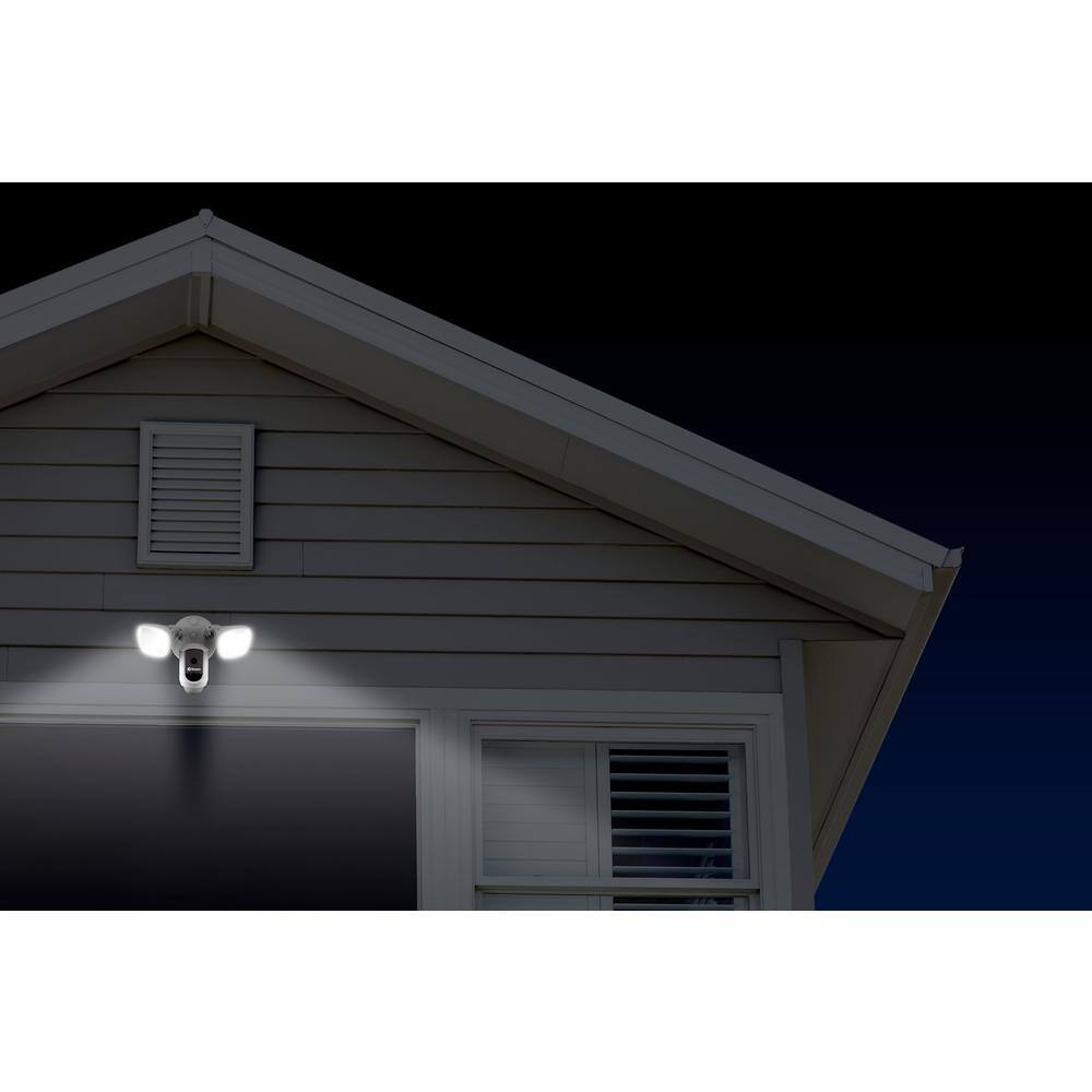 Swann White Outdoor Powered Wi-Fi Camera with Motion Activated Floodlight SWIFIFLOCAM2WUS