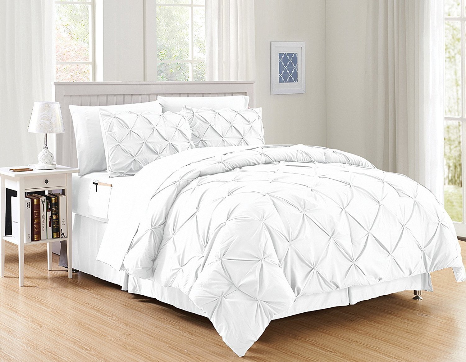 Silky Soft Pintuck Bed-in-a-Bag 8-Piece Comforter Set --HypoAllergenic - Full/Queen， White