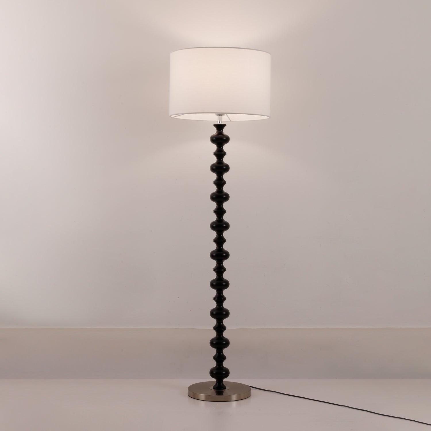 Vera Floor Lamp