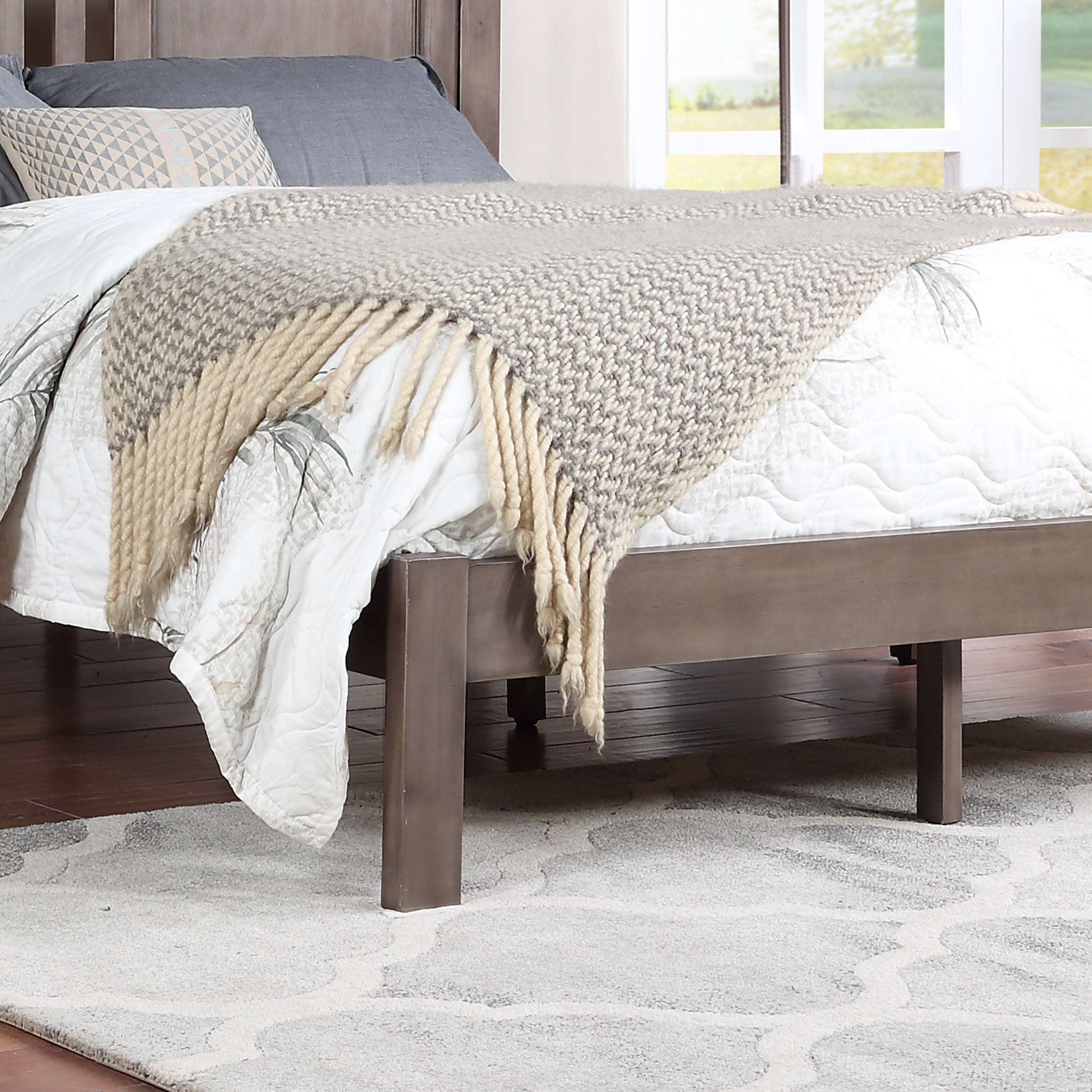 Kashtyn Modern Farmhouse Acacia Wood Queen Bed Platform