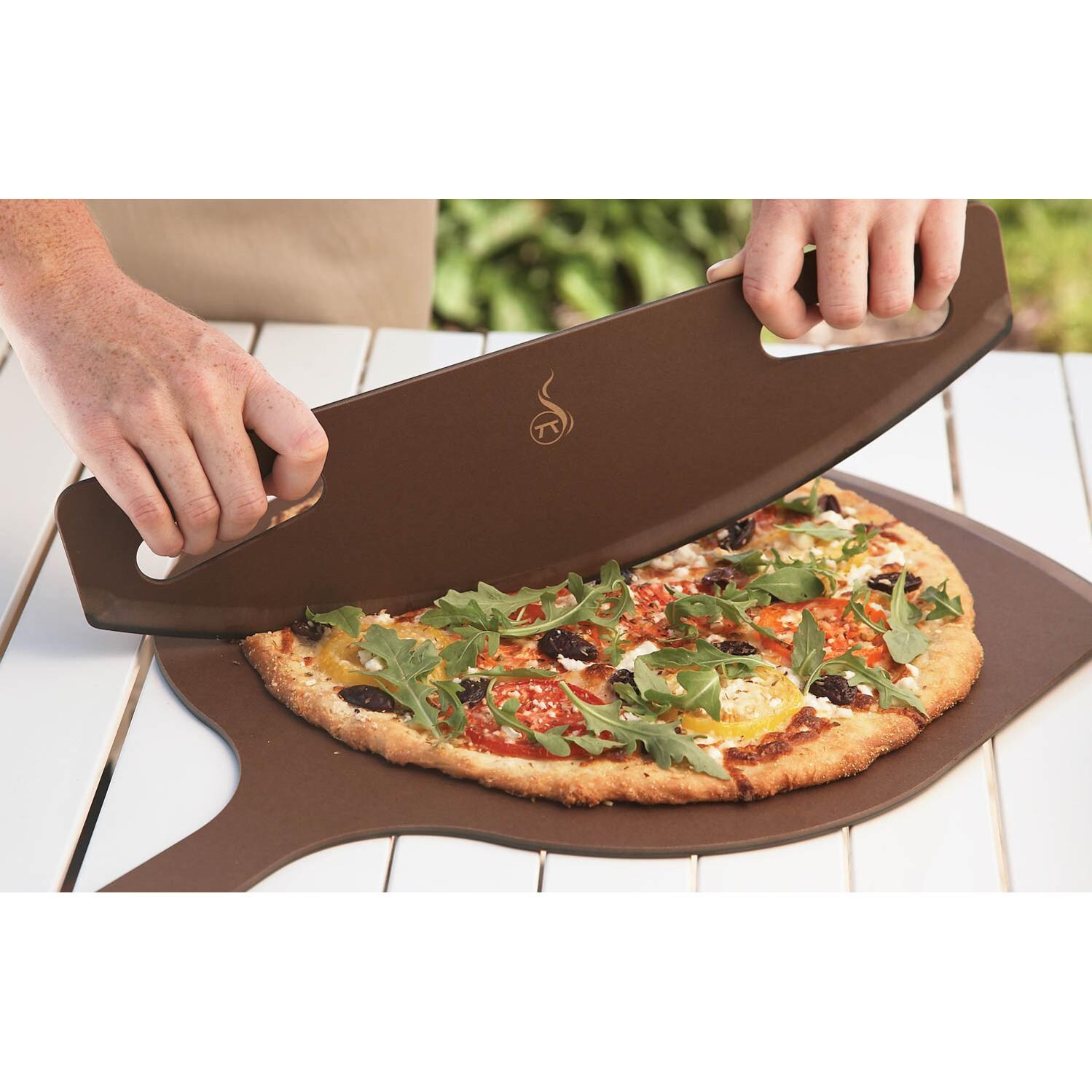 Outset 4.5 X 16-Inch Phenolic Paper Rocking Pizza Cutter