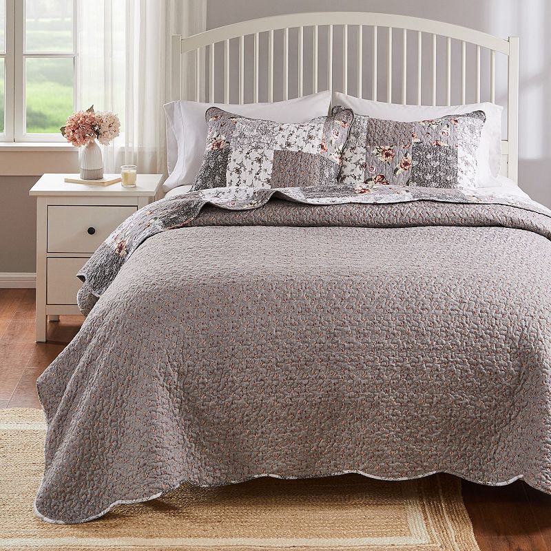 Barefoot Bungalow Giulia Quilt Set