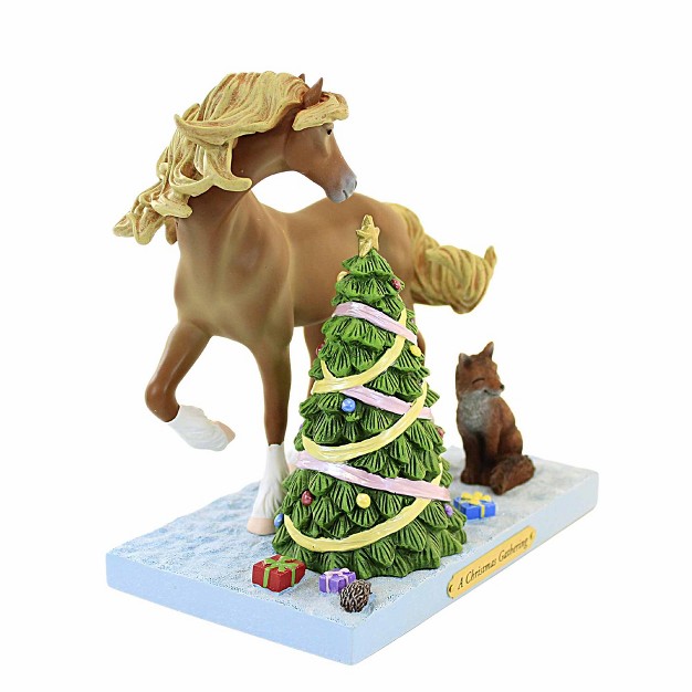 Trail Of Painted Ponies A Christmas Gathering One Figurine 7 5 Inches Christmas Chestnut Mare Fox 6012846 Polyresin Multicolored