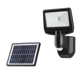 Link2Home 900 Lumen Motion Activated Solar Security Light - Integrated LED Flood Light Waterproof Dusk to Dawn Photocell Sensor EM-SL700B