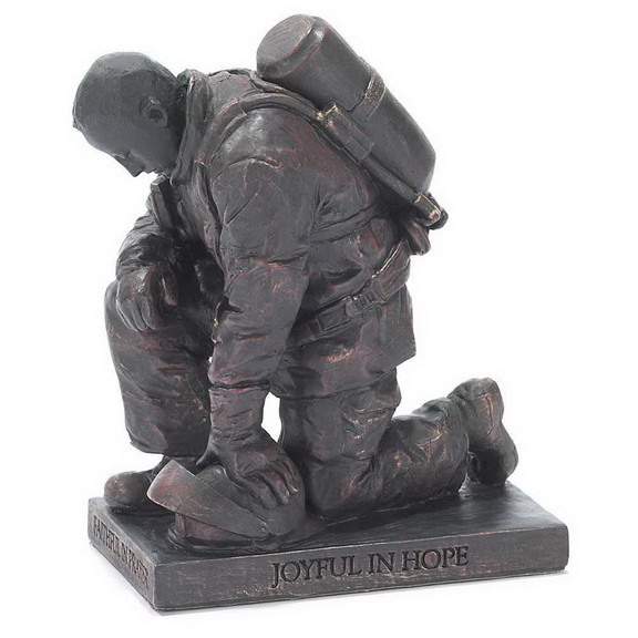 Dicksons FIGRE 52 Firefighter Prayer Figurine