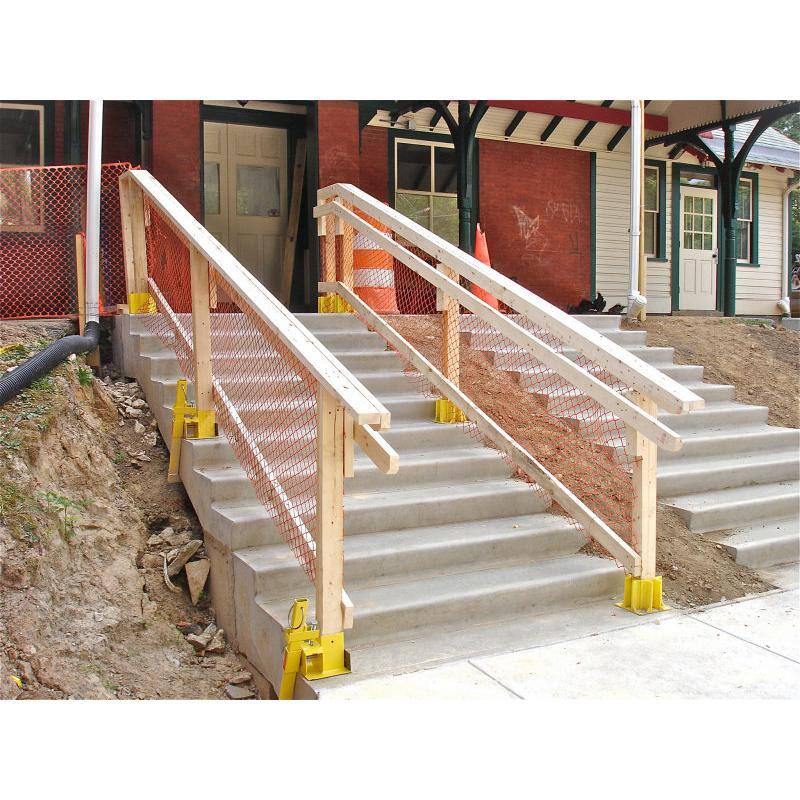 VeriShield 1 Unit Yellow OSHA Compliant Non-Penetrating Stair Rail or Guardrail Clamp C-0200