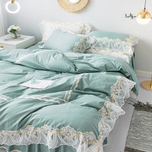 Vintage Lace Bedding Set