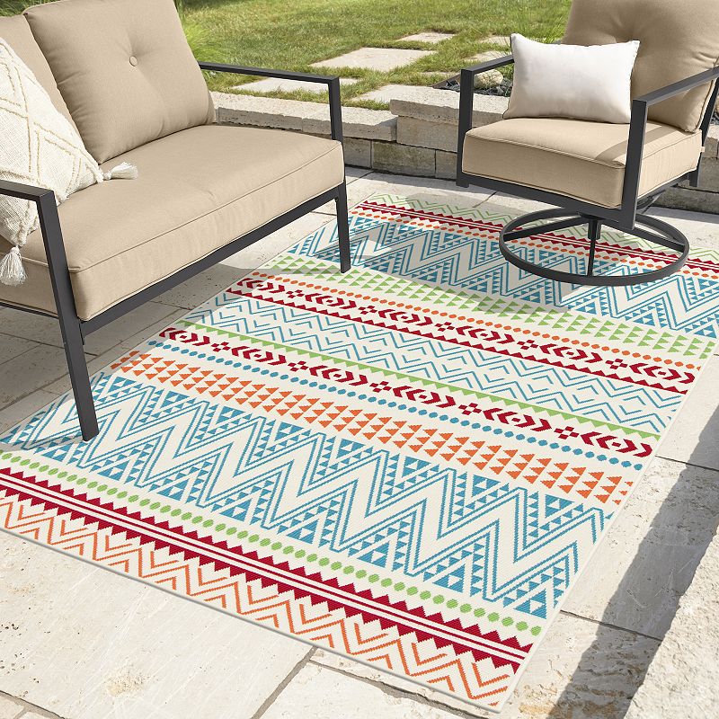 Sonoma Goods For Life® Indoor Outdoor Zig Zag Stripe Area Rug