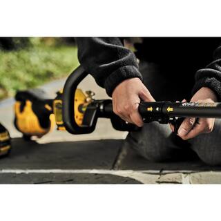 DW 60-Volt MAX Brushless Cordless Battery Powered Attachment Capable String Trimmer with FLEXVOLT 3Ah 9Ah Batteries Charger DCST972X1WCB609