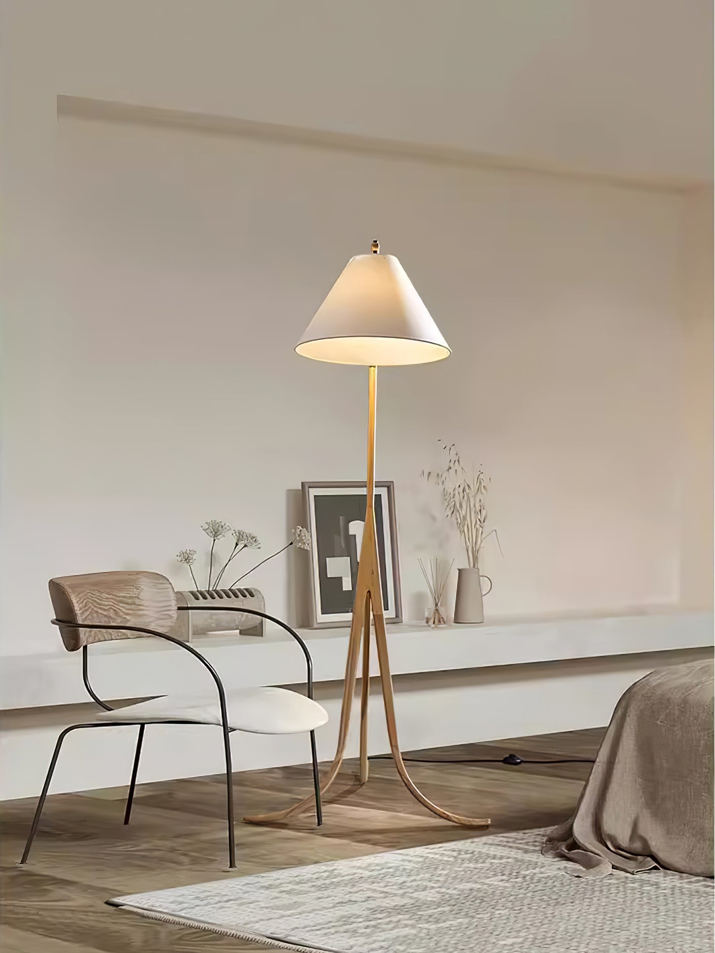 Arcwood Floor Lamp