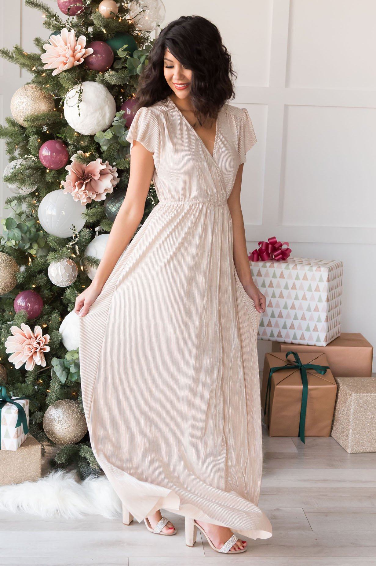 The Holiday Dream Shimmer Maxi Dress