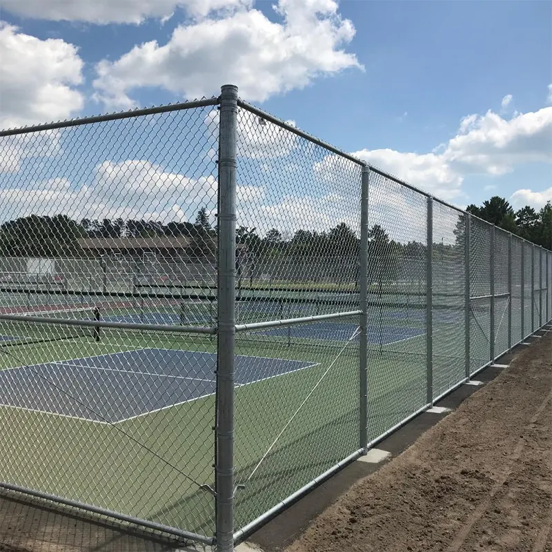 Direct factory supply green colour pvc coated stadium 100 ft roll chain link fence jamaica