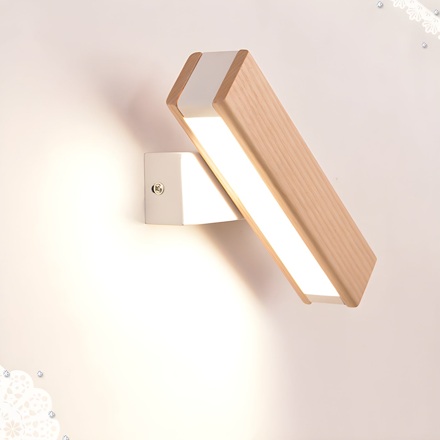 Luca Angle Wall Light