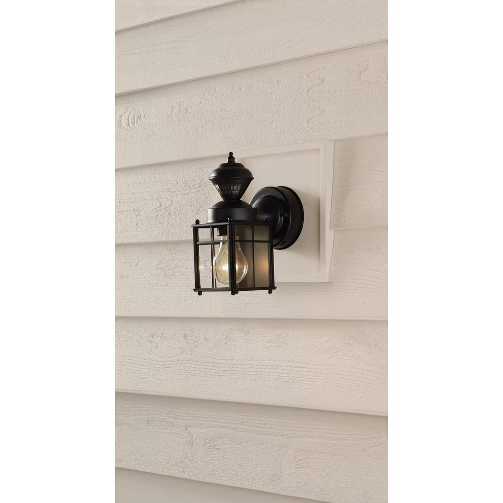 Hampton Bay Bayside Black Farmhouse 150-Degree Motion Sensor Outdoor 1-Light Wall Sconce HB-4132-MB