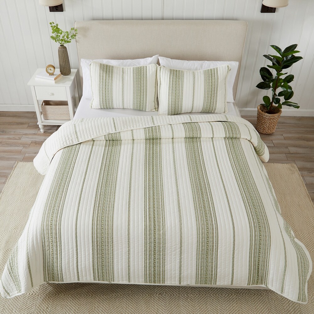 Luxurious Farmhouse Stripe Microfiber Quilt Set With Shams