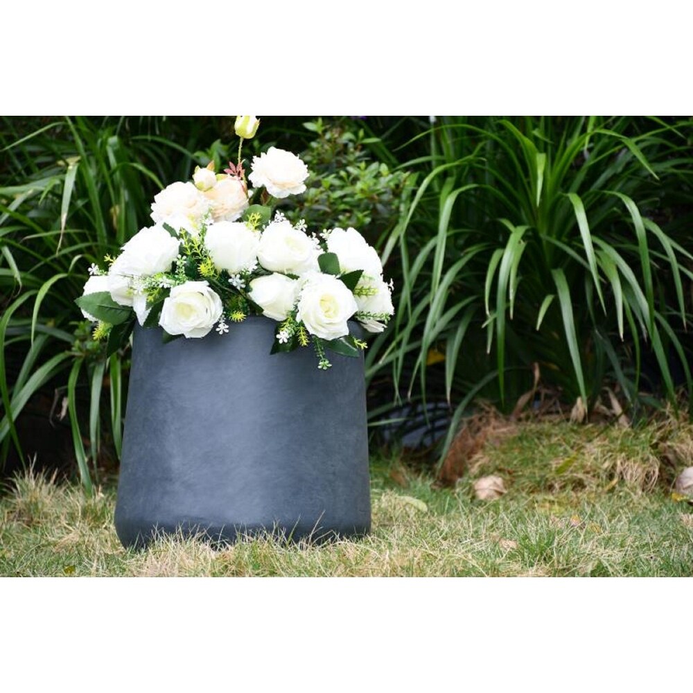 Kante 17.3 in. Tall Rounded Lightweight Outdoor Planter w/ Soft Curves