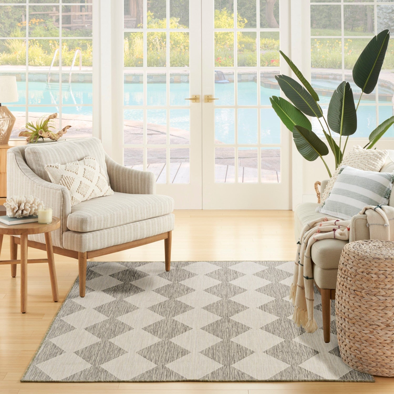 Positano Indoor/Outdoor Light Grey Geometric Rug