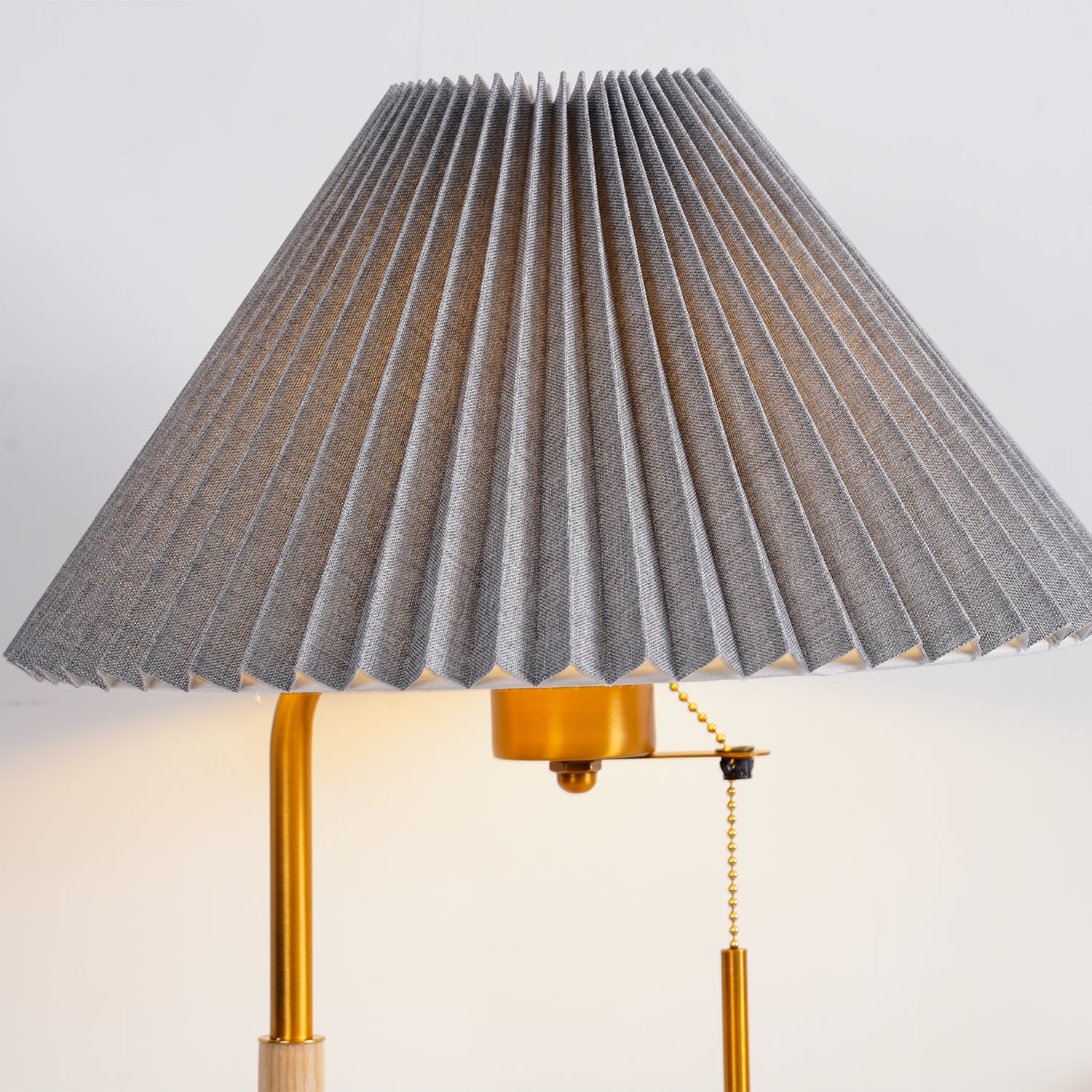 Wooden Retro Table Lamp