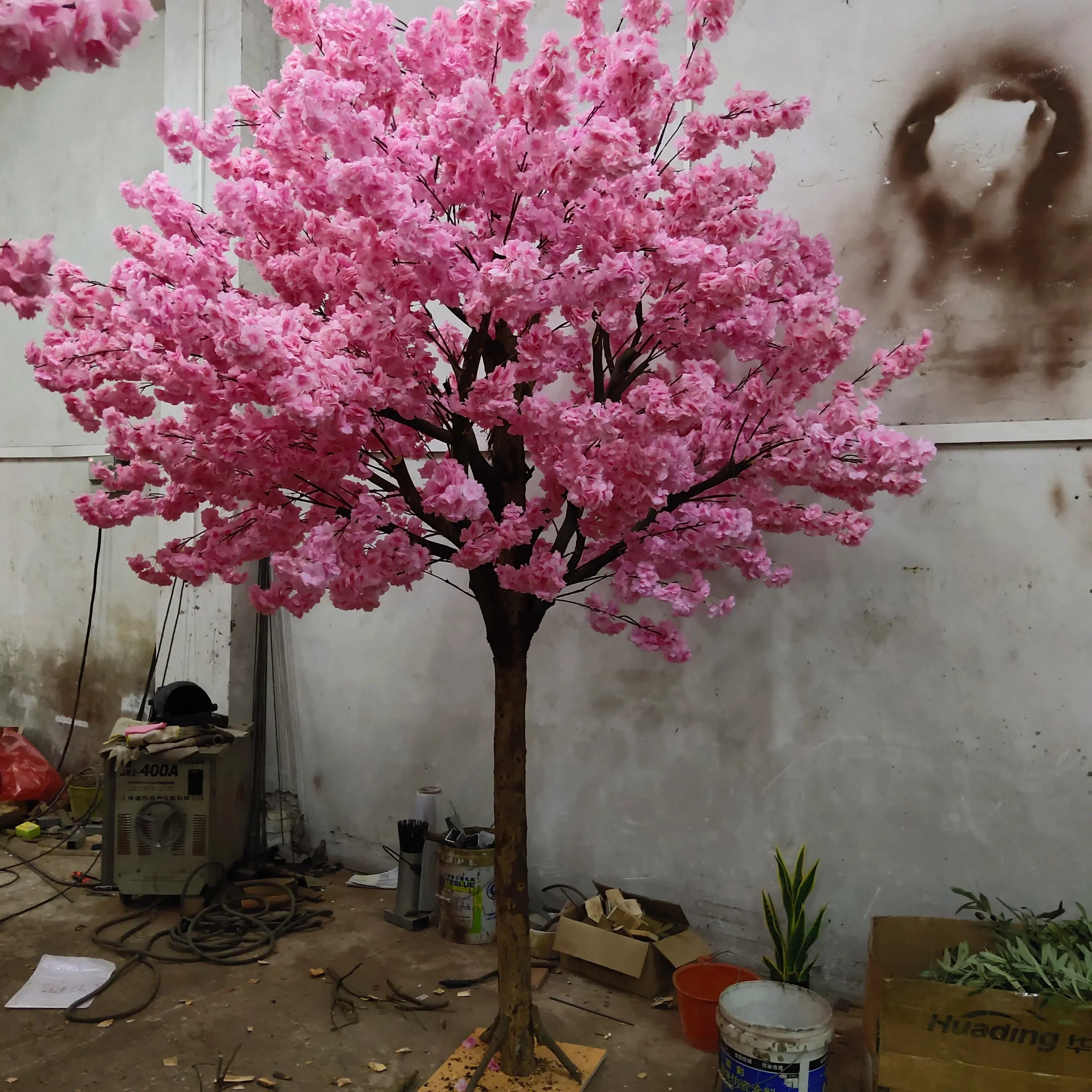 Guangdong factory direct supply artificial champagne cherry blossom tree for garden decoration