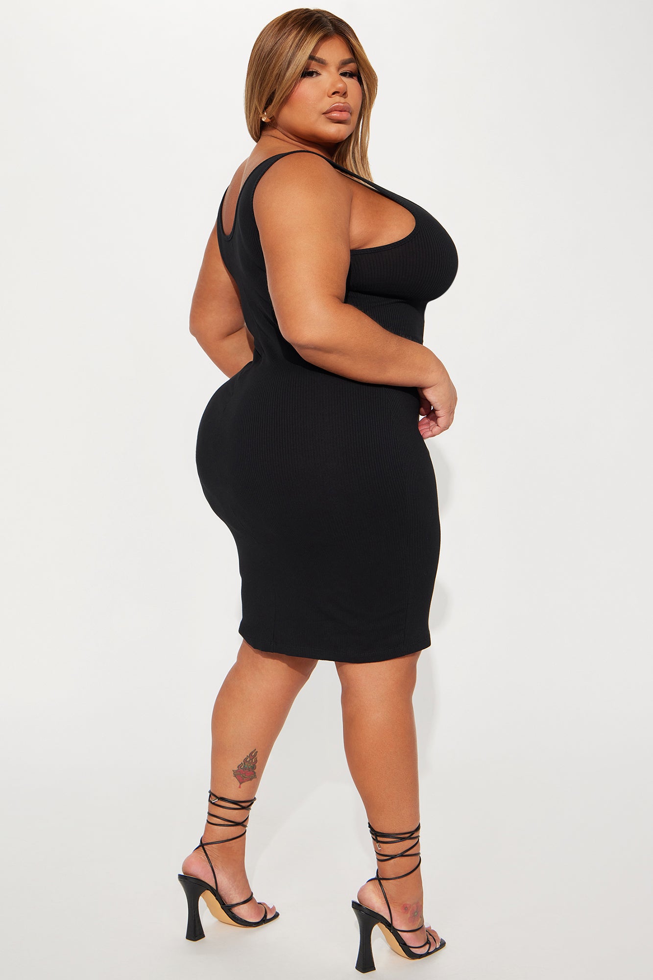 A Must Have Ribbed Midi Dress - Black