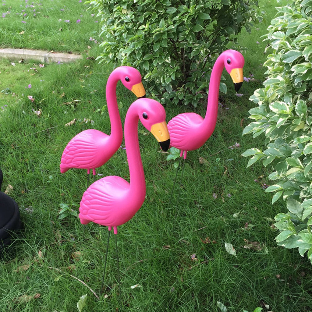 CUTICATE 1PC Pink Flamingo Statues Garden Stakes for Outdoor Lawn Patio Decor Looking Up