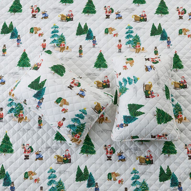 Madelinen? Winter Holiday Santa Claus Quilt Set with Shams