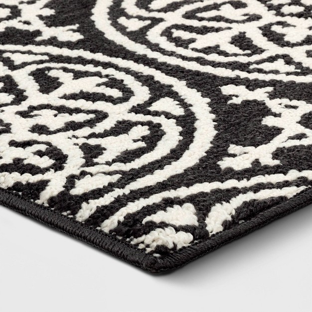 Medallion Washable Tufted And Hooked Rug