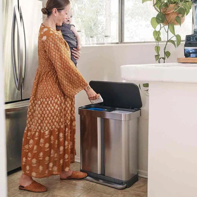 simplehuman 58 Liter / 15.3 Gallon Rectangular Hands-Free Dual Compartment Recycling Kitchen Step Trash Can with Soft-Close Lid， Brushed Stainless Steel