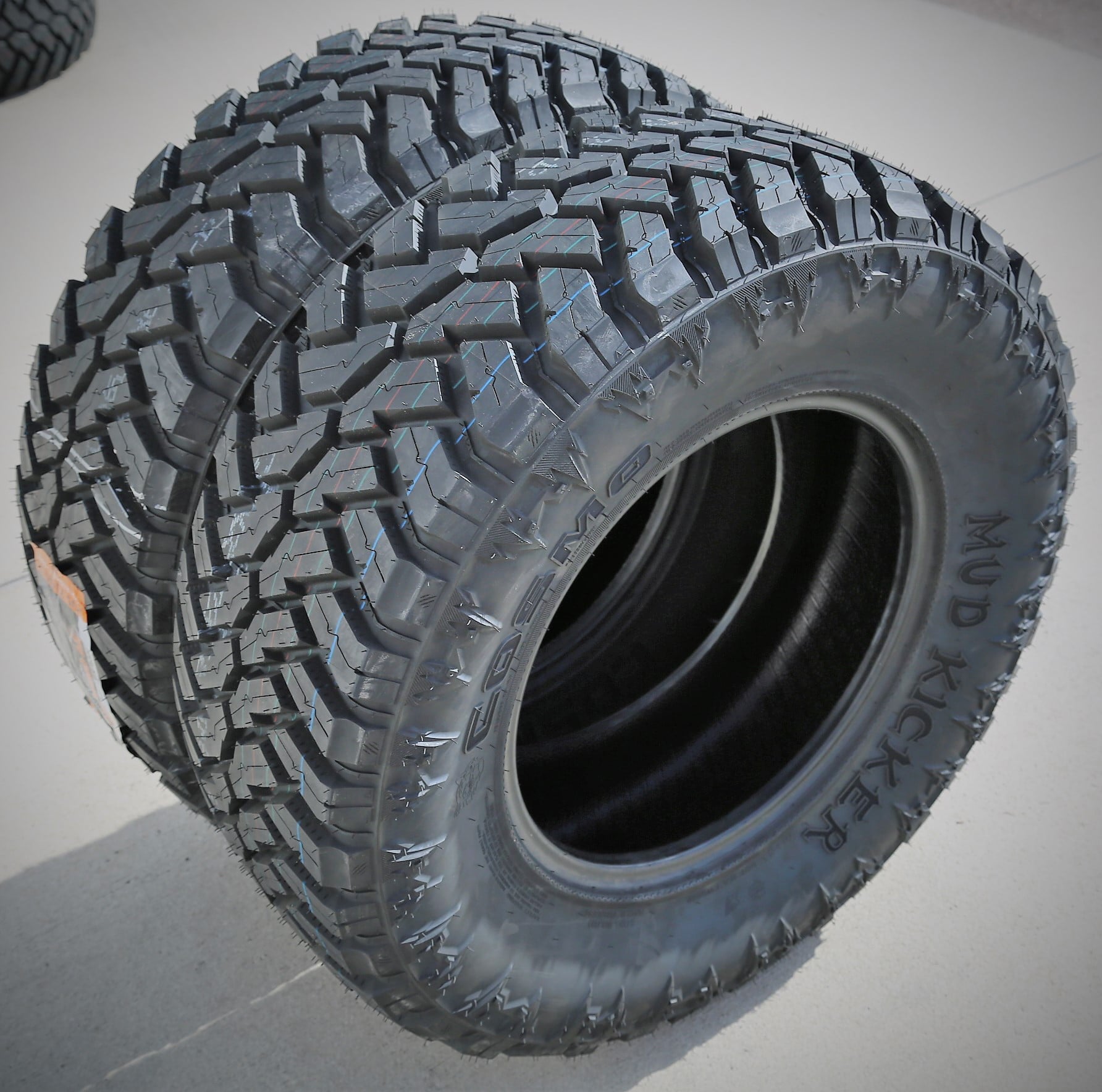 Cosmo Mud Kicker LT 255/75R17 Load C 6 Ply MT M/T Mud Tire