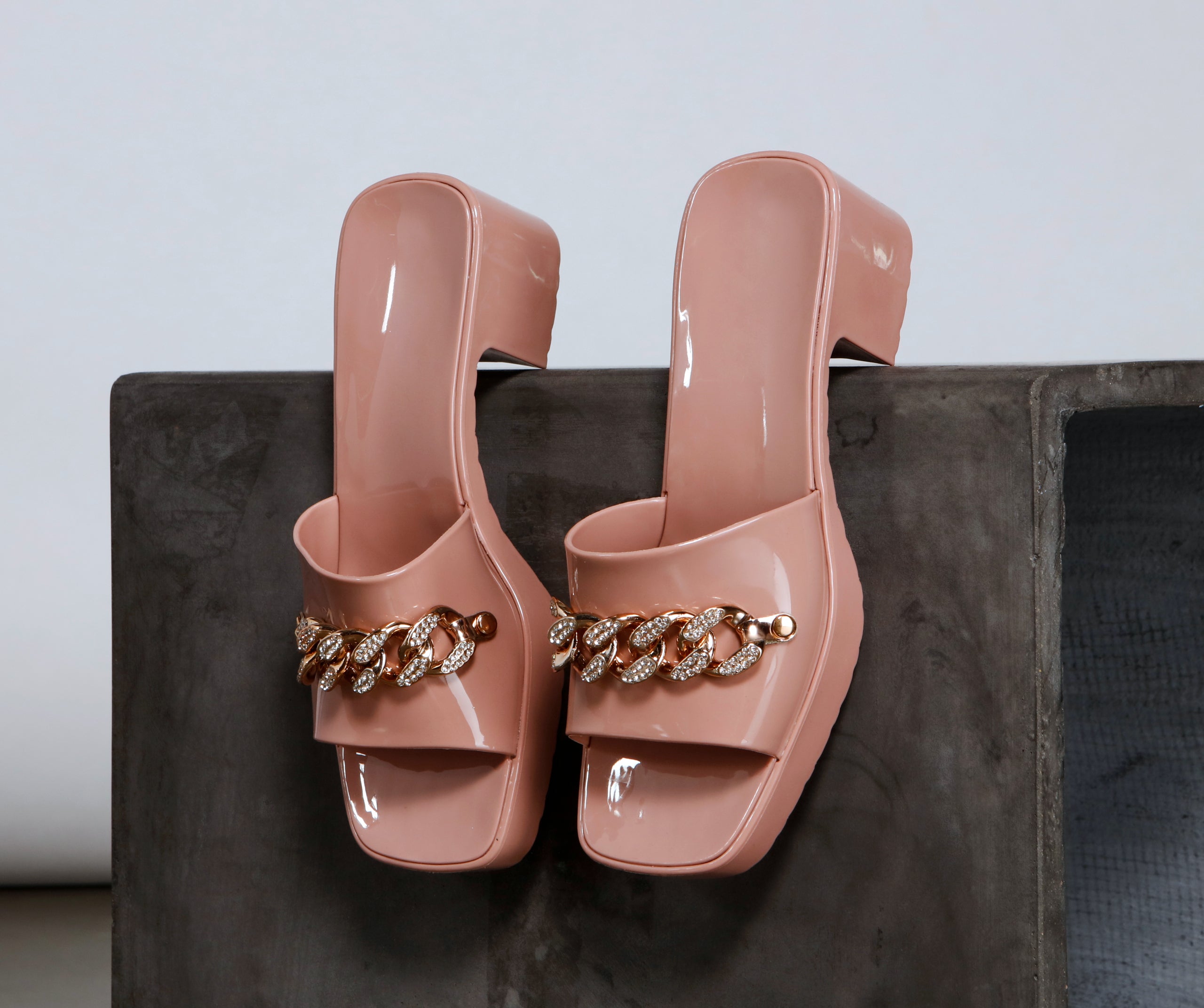 Glam Trendsetter Jelly Mules