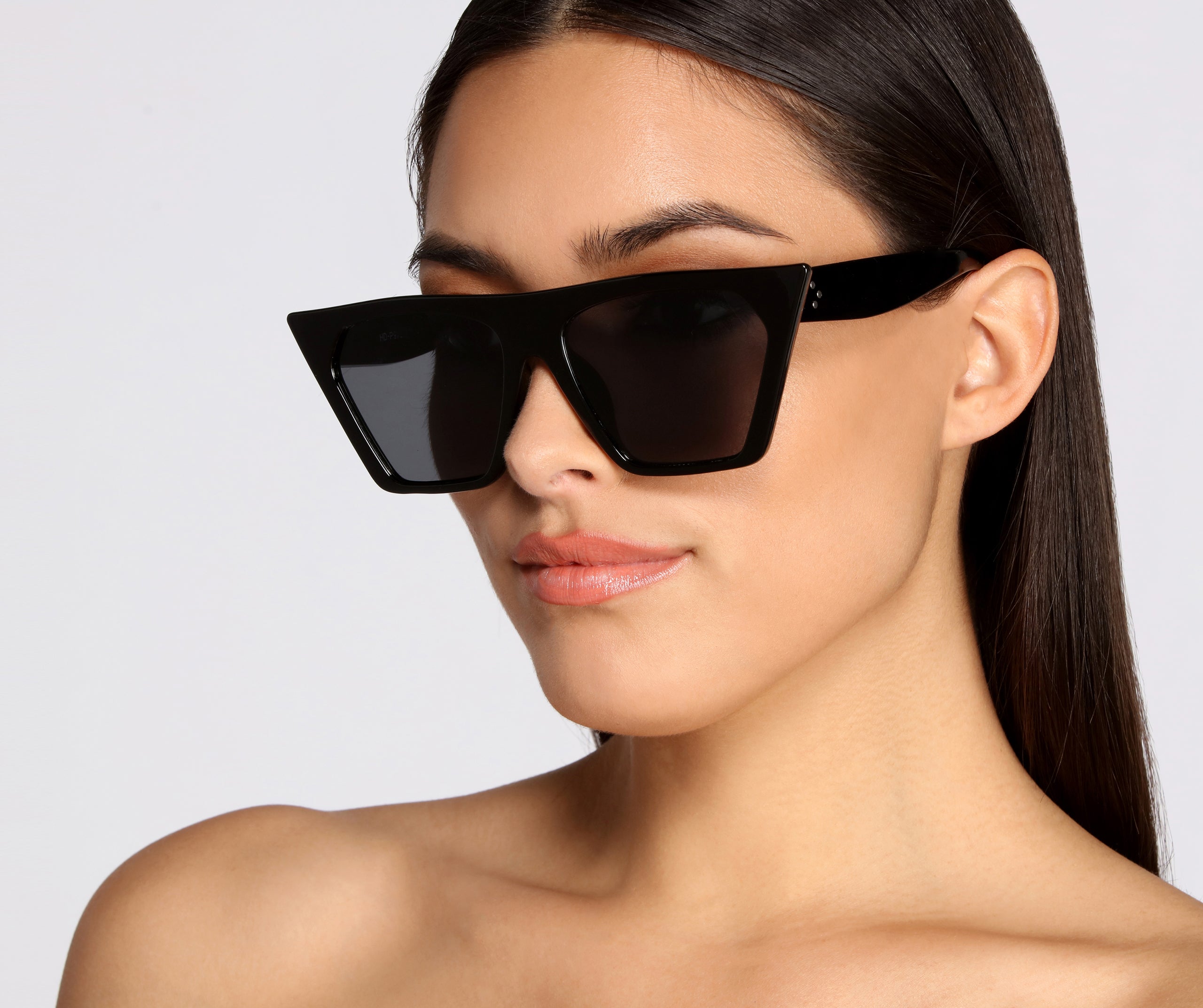 Chic Cat Eye Flat Top Sunglasses