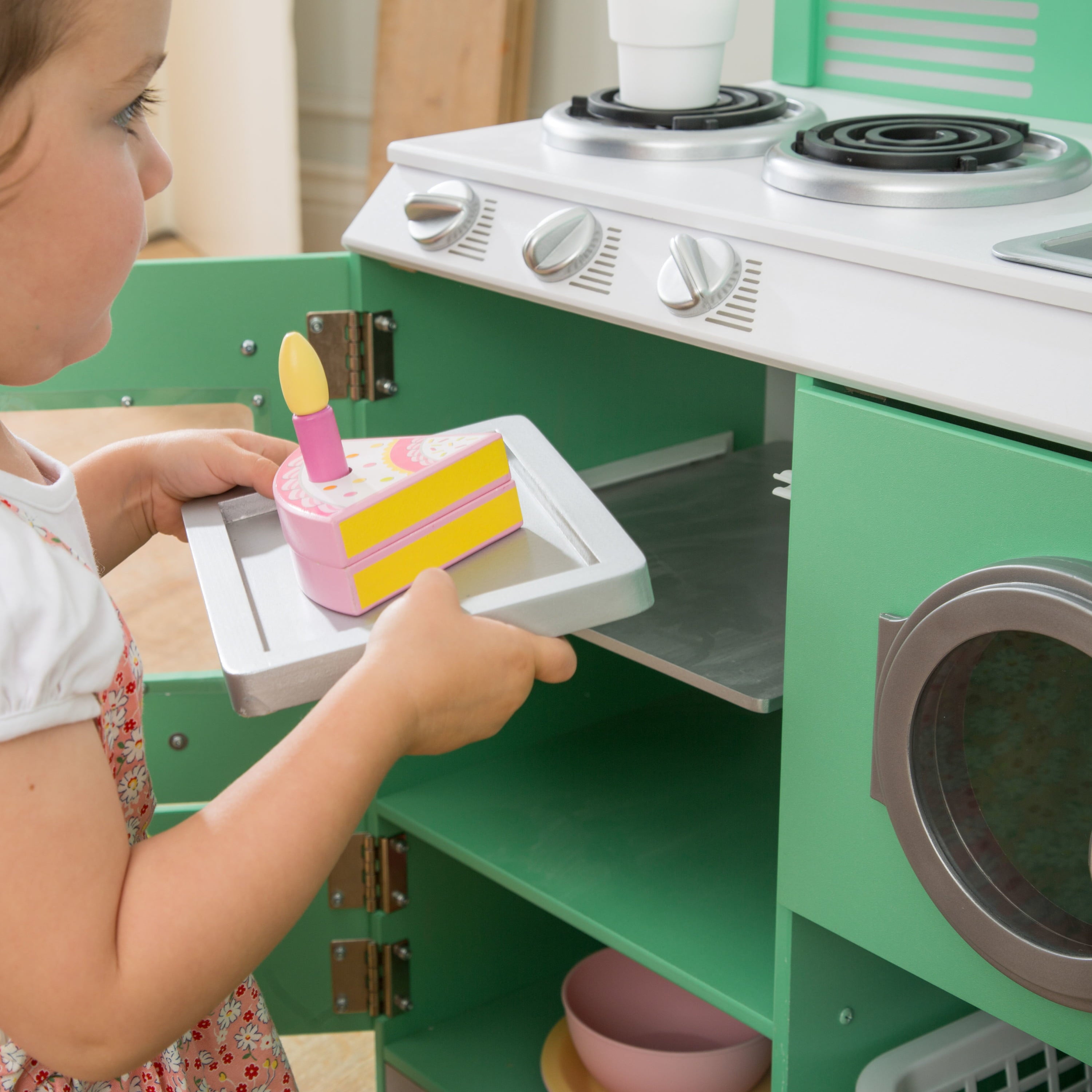 Homestyle 2-Piece Wooden Vintage Play Kitchen Set with Refrigerator, Dryer and Laundry Basket