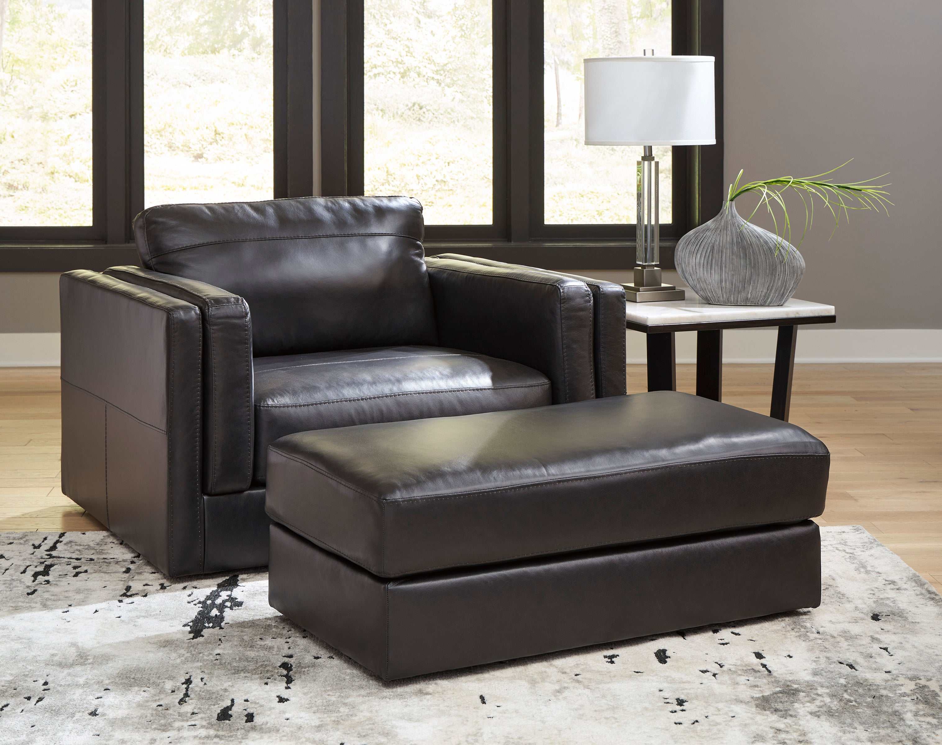 (Online Special Price) Amiata Onyx Leather Oversized Chair