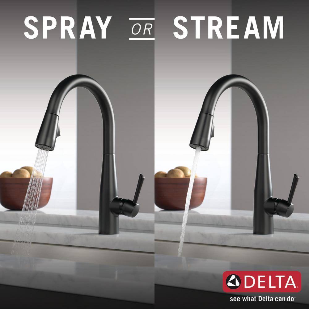 Delta Essa Single-Handle Pull-Down Sprayer Kitchen Faucet with MagnaTite Docking in Matte Black 9113-BL-DST