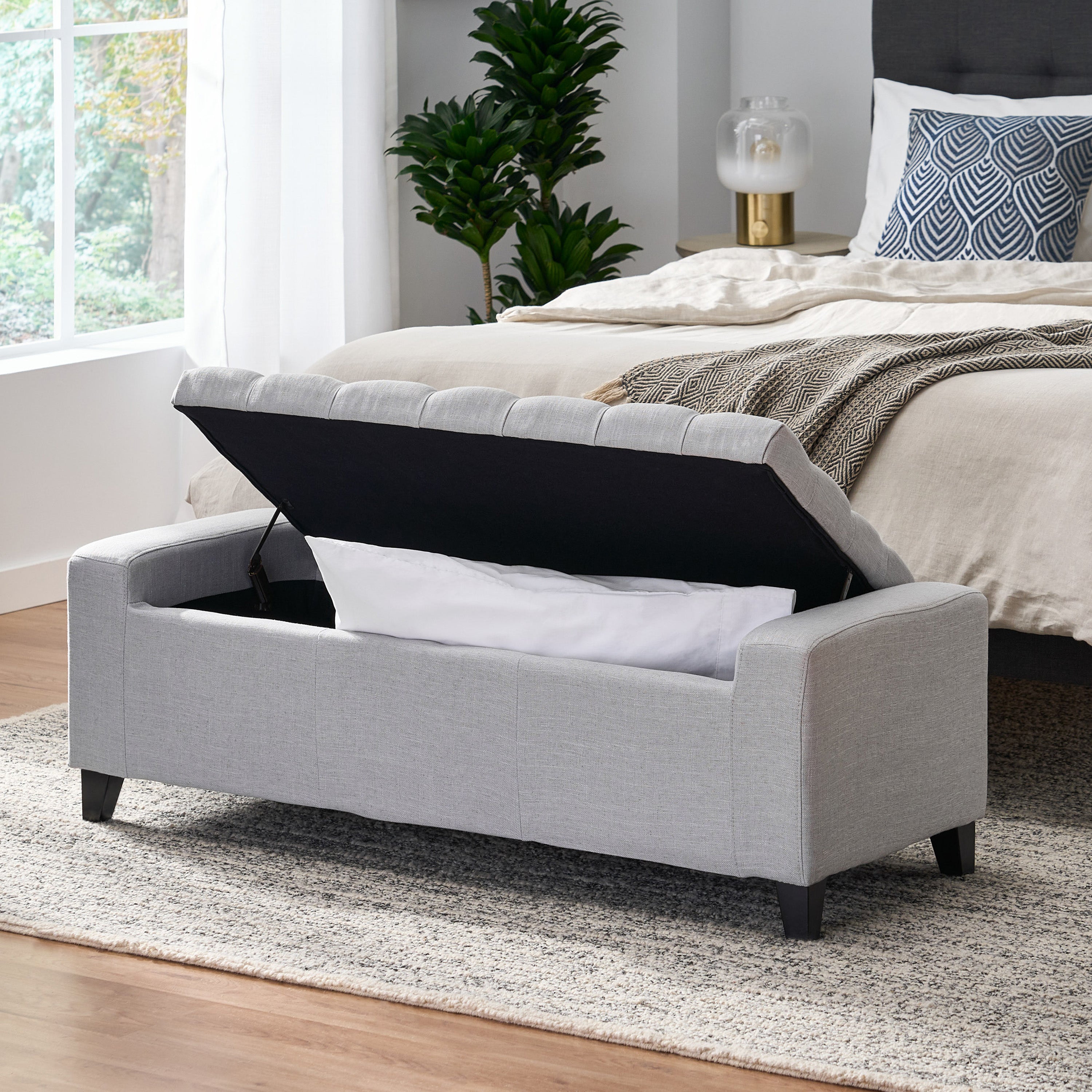 Seattle Tufted Storage Ottoman Bench