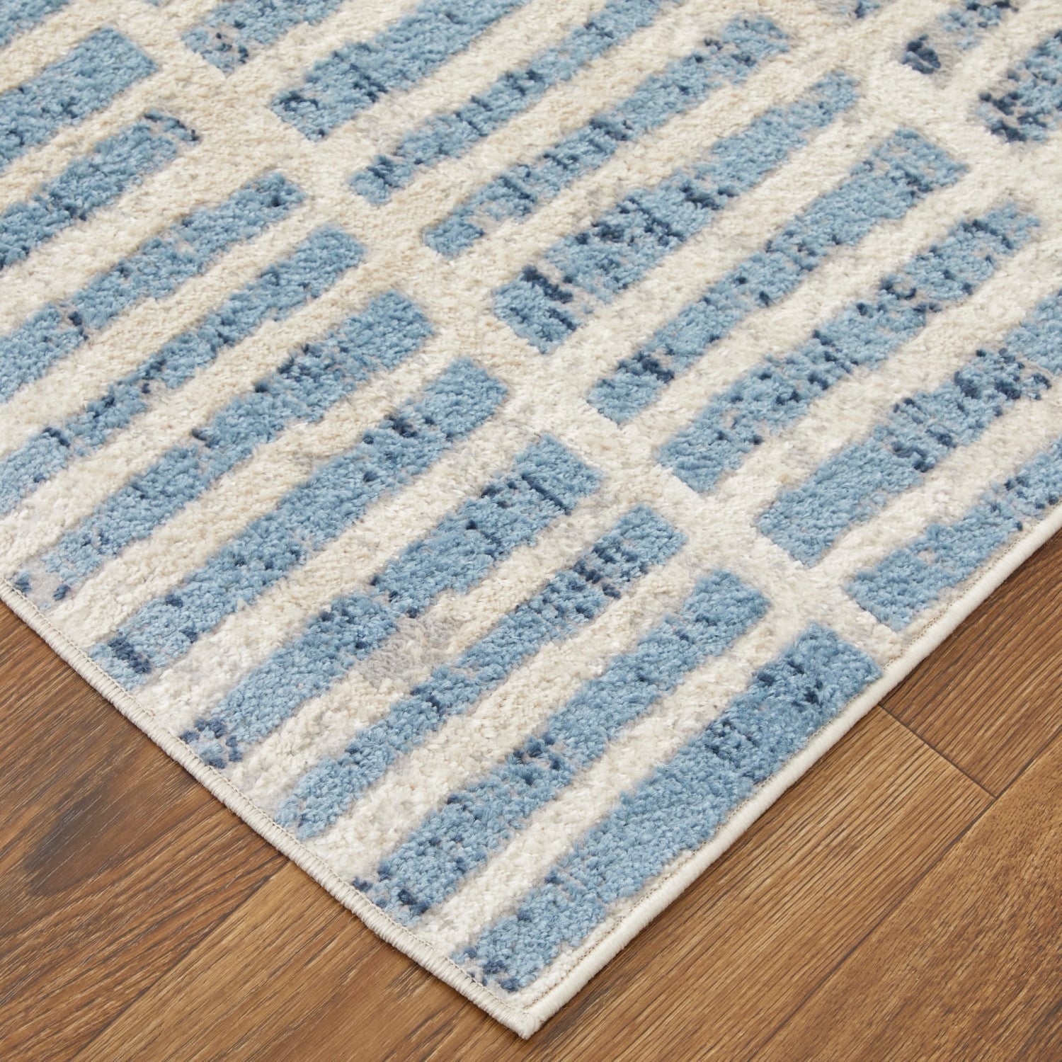 Wyllah Blue / Ivory Geometric Rug